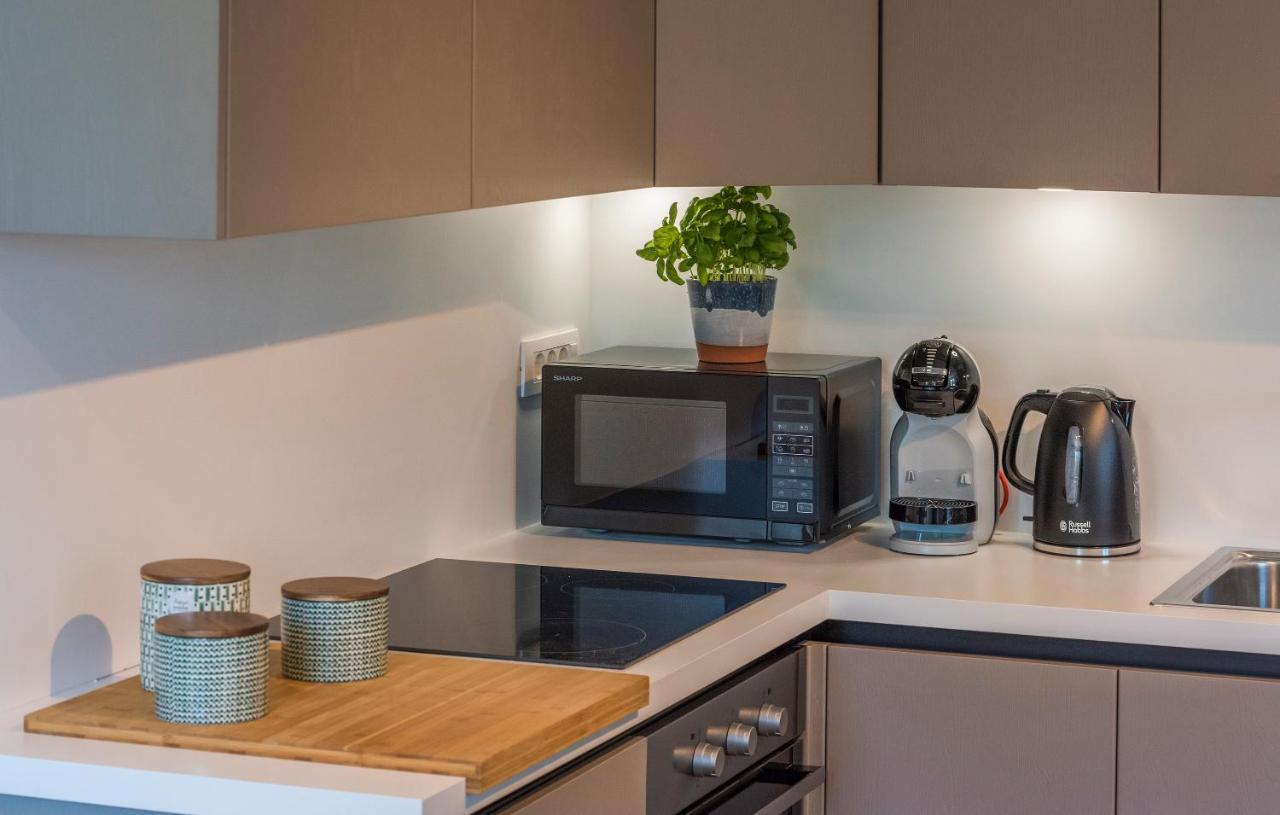 Just Renovated Stylish 2 Bedrooms Apartment Only A Few Steps From The Beach! Novigrad Istria Exterior foto